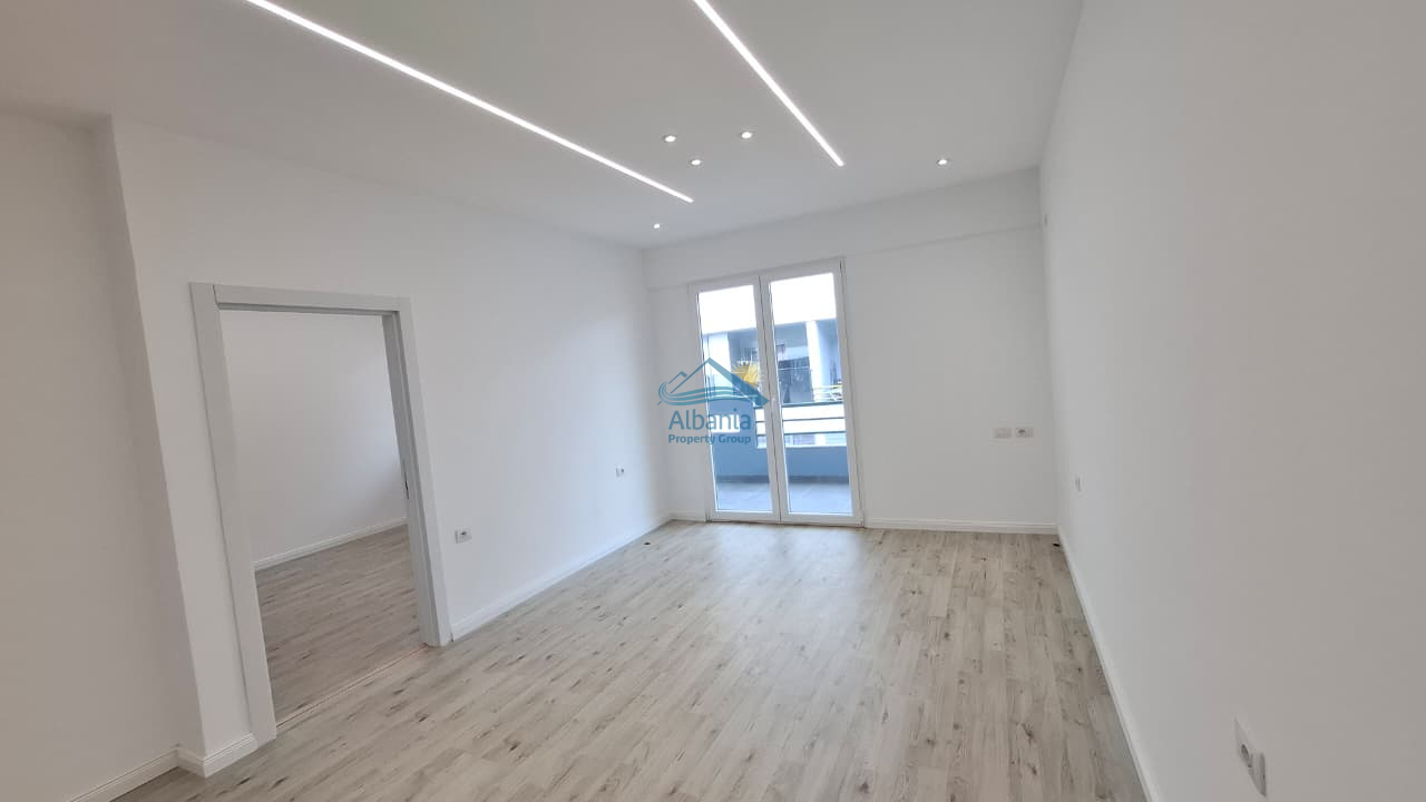 5 Apartment For Sale Near City Center In Vlora, Rr.Dush Strati